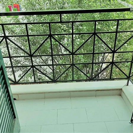 Apartment Marias' Quiet With Parking, Walk To Town