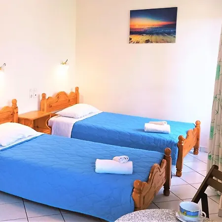 Apartment Marias' Quiet With Parking, Walk To Town Lefkada City